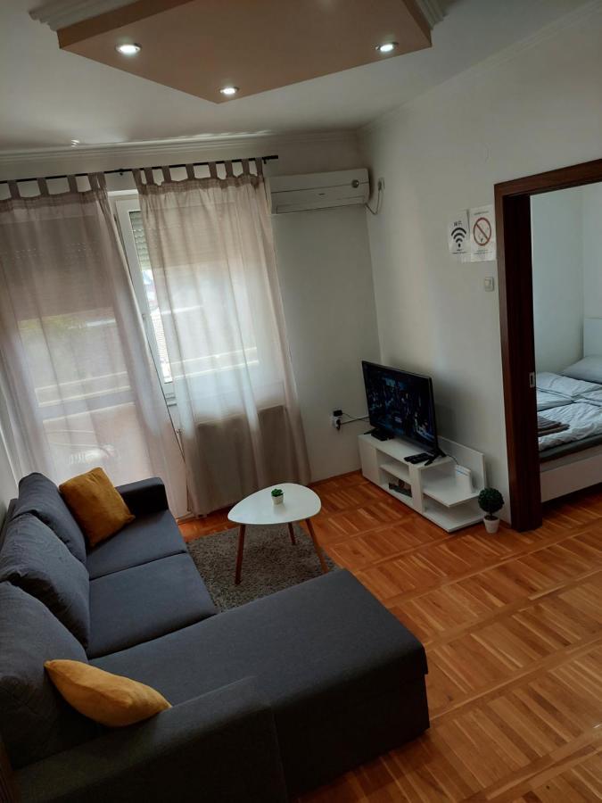 Апартаменты Smiley 2 - Subotica Centar Экстерьер фото